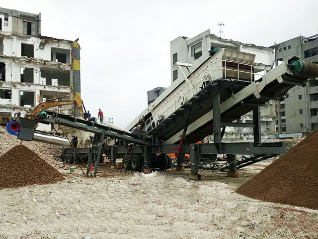 中意礦機(jī)：深圳華楠建筑廢料移動破碎機(jī)應(yīng)用現(xiàn)場