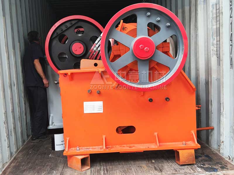 PE顎式破碎機(jī)300×500.jpg PE顎式破碎機(jī)300×500